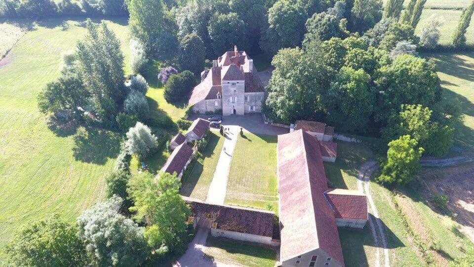 Chateau De Vesset Tréteau Екстериор снимка